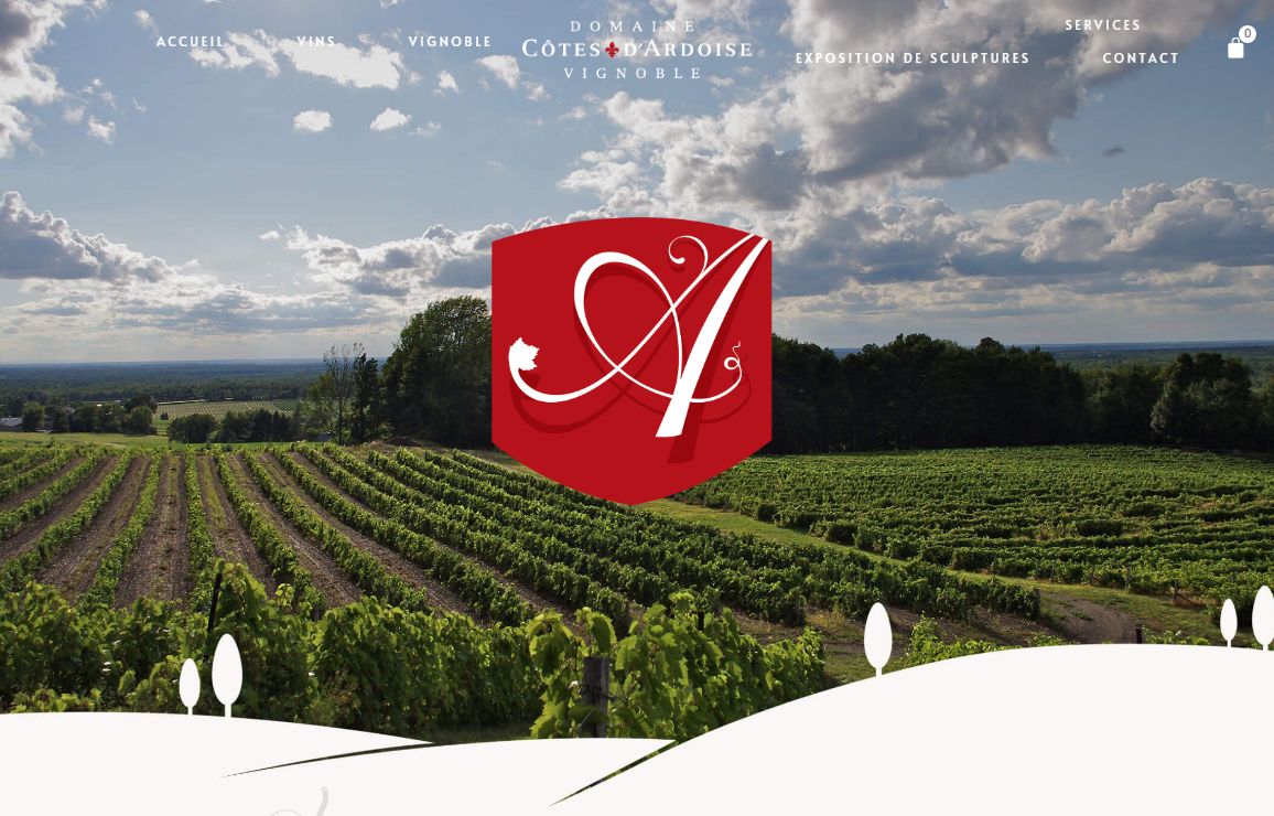 Domaine Côte d'Ardoise Vignoble – Ce vignoble situé à Dunham est un véritable site champêtre!