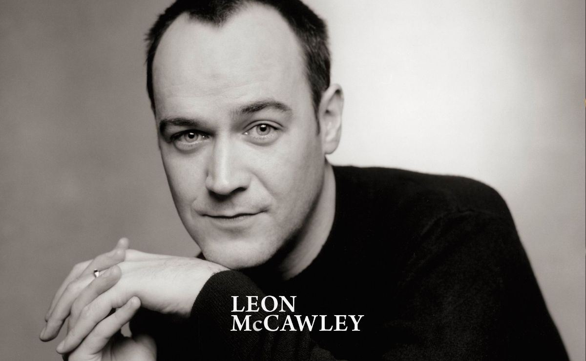 LEON McCAWLEY – PIANIST