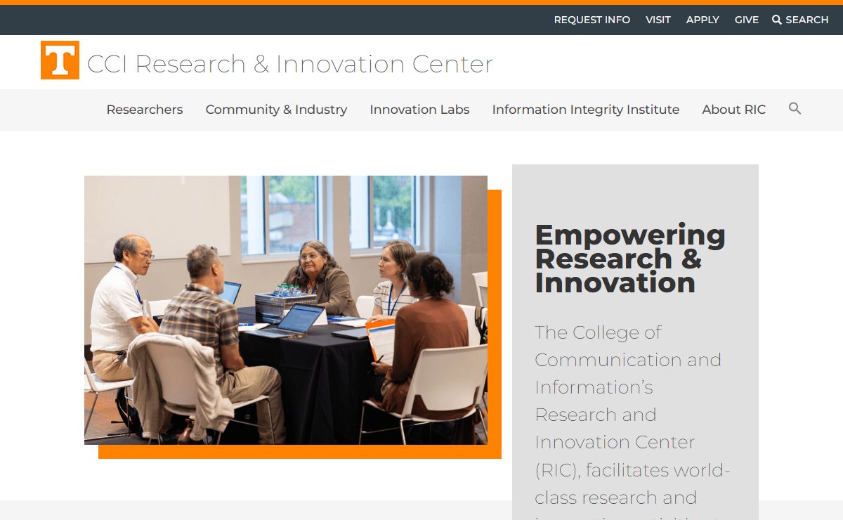 Research & Innovation Center – College of Communication & Information