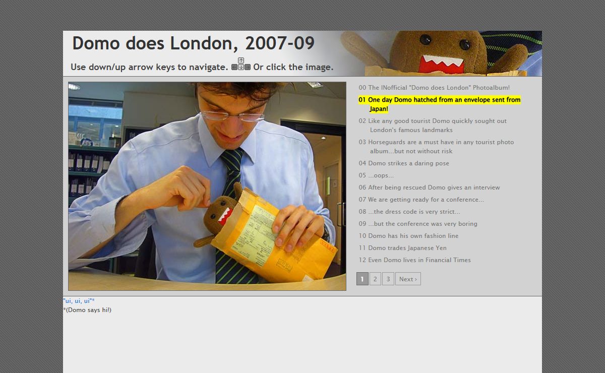 Domo does London - A Japanese tourist in the city, Ui ui ui!