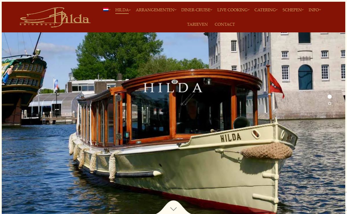 Dinner cruise rondvaart salonboot door de Amsterdamse grachten.
